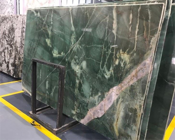 Cristallo Verde Quartzite Slabs